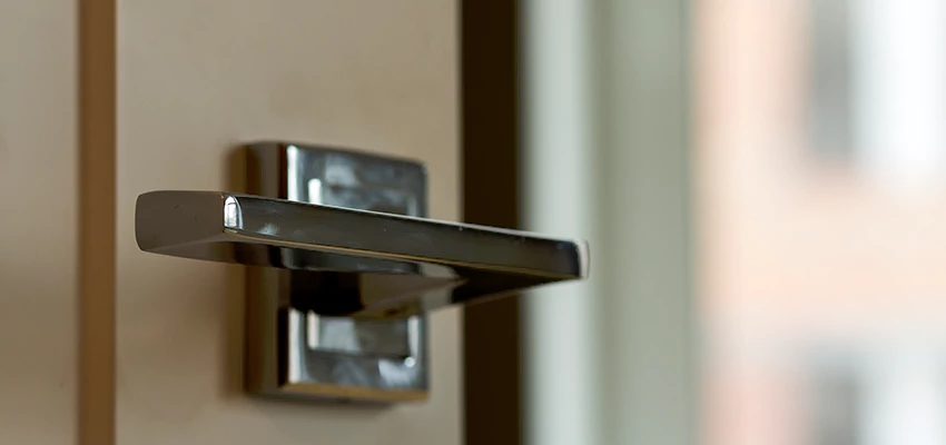 Door Lever Knob Repair in Lemon Hill, California